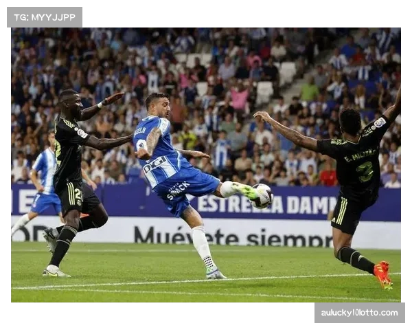 毕尔巴鄂边路转移结合肋部渗透 打造立体化进攻 毕尔巴鄂边路转移结合肋部渗透 打造立体化进攻